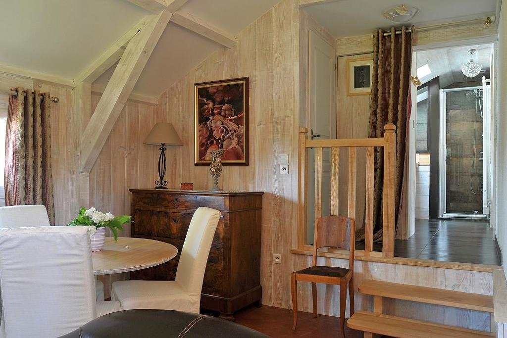 La Belle Epoque Bed & Breakfast Sansac-de-Marmiesse Bilik gambar
